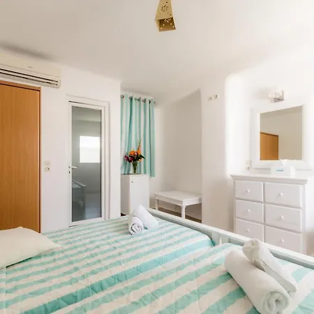 Hotell Paradise 2*