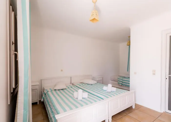 Paradise Ξενοδοχείο