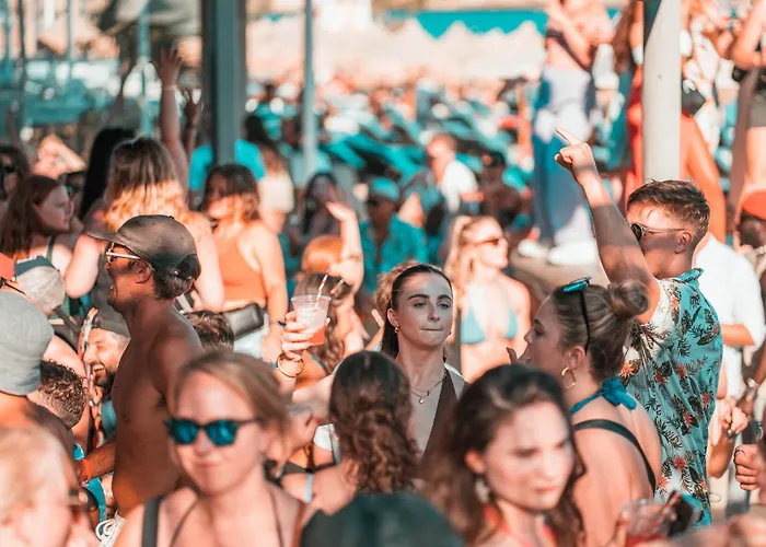 Ξενοδοχείο Paradise Παραλία Paradise