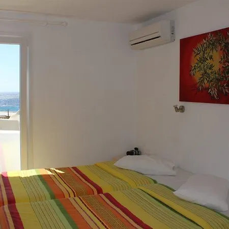 Paradise 2*