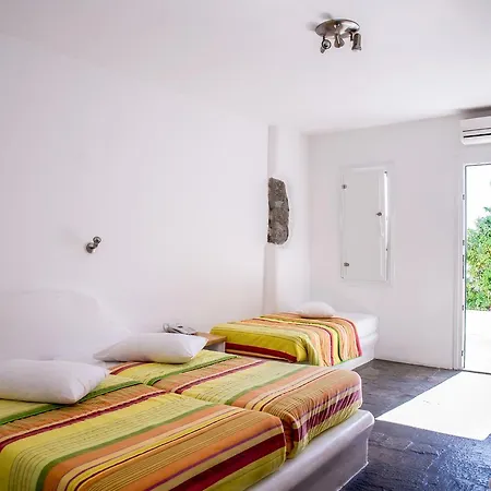 Paradise Hotel 2*